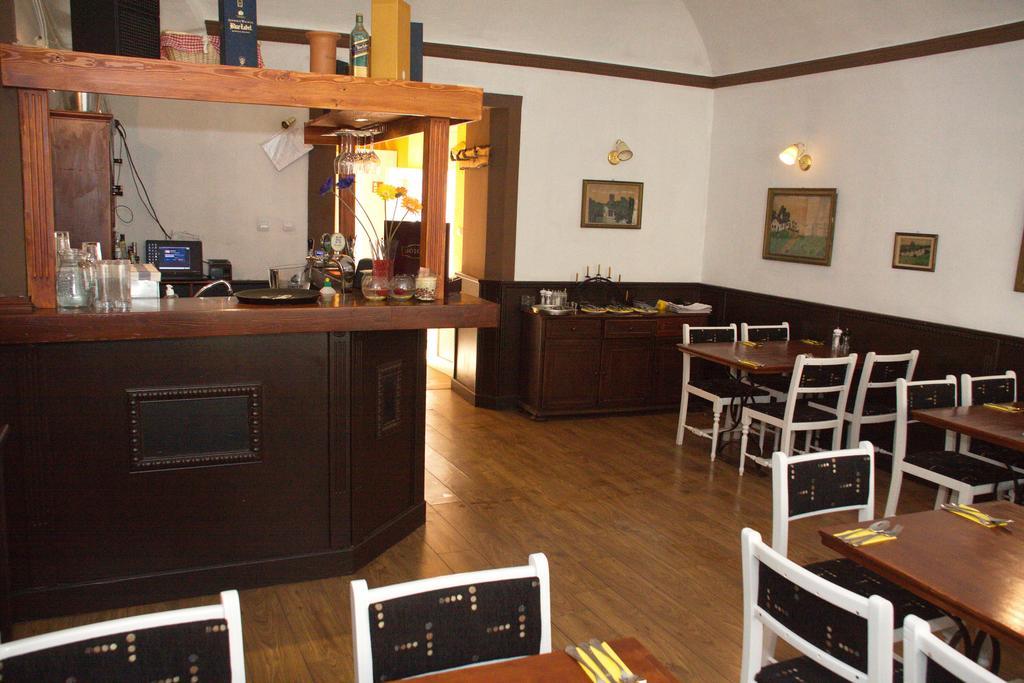 Hotel Pannonia Μίσκολτς Εξωτερικό φωτογραφία
