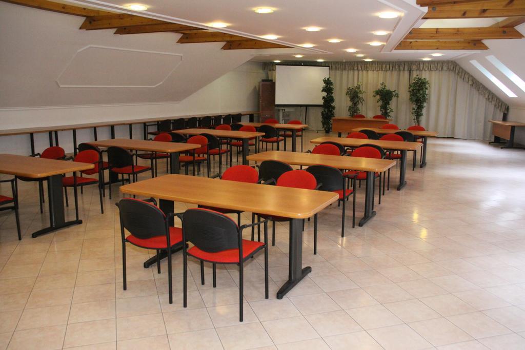 Hotel Pannonia Μίσκολτς Εξωτερικό φωτογραφία