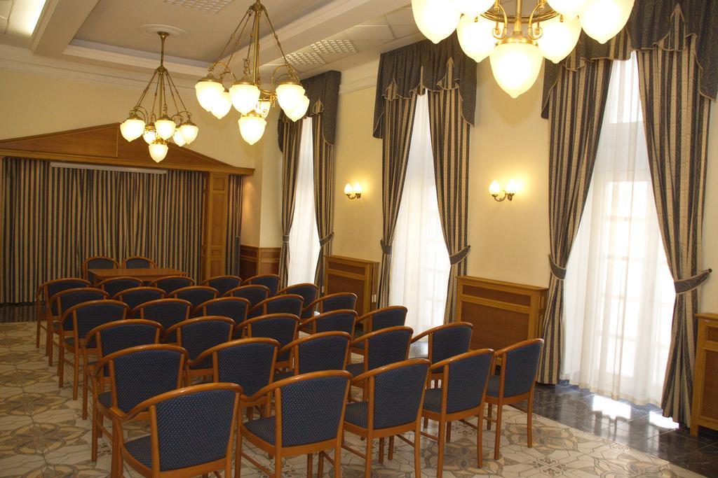 Hotel Pannonia Μίσκολτς Εξωτερικό φωτογραφία