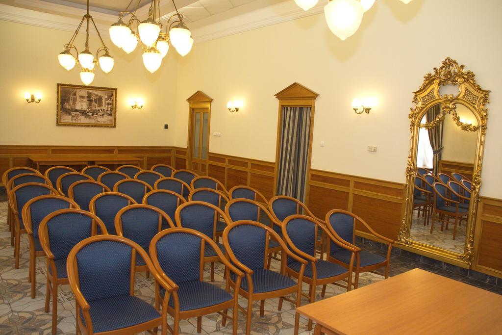 Hotel Pannonia Μίσκολτς Εξωτερικό φωτογραφία