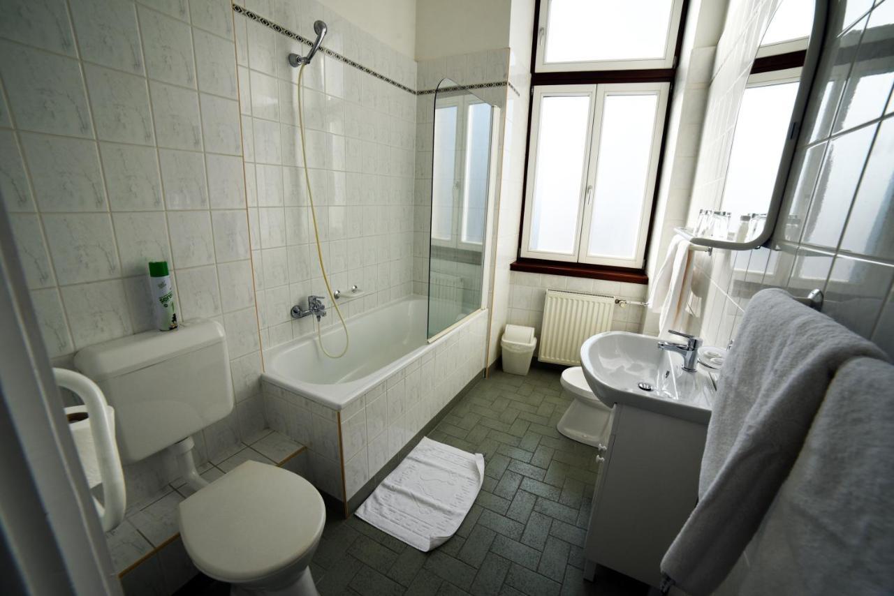 Hotel Pannonia Μίσκολτς Εξωτερικό φωτογραφία