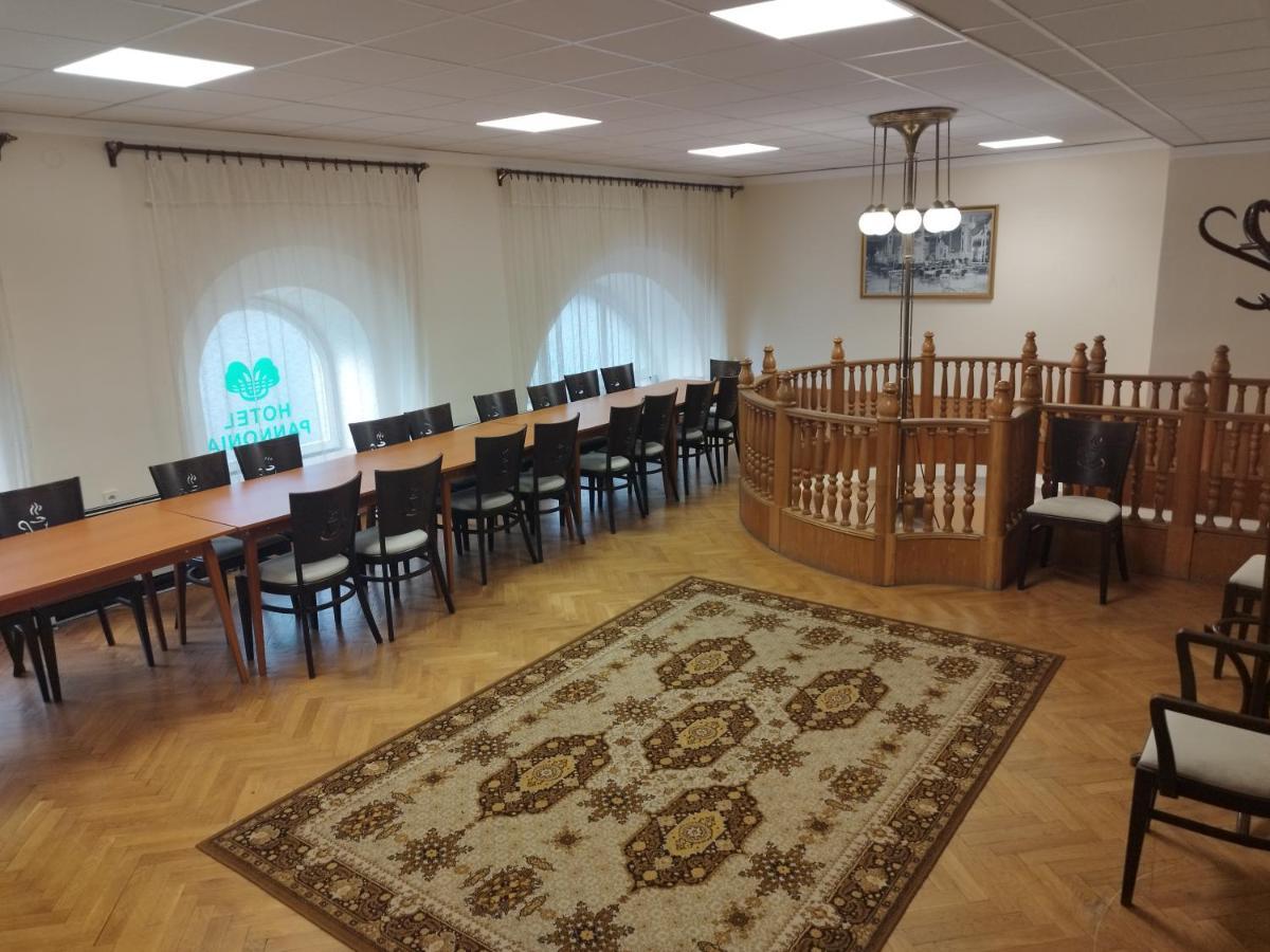 Hotel Pannonia Μίσκολτς Εξωτερικό φωτογραφία