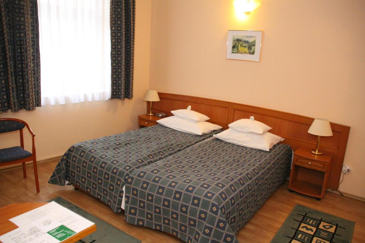 Hotel Pannonia Μίσκολτς Εξωτερικό φωτογραφία