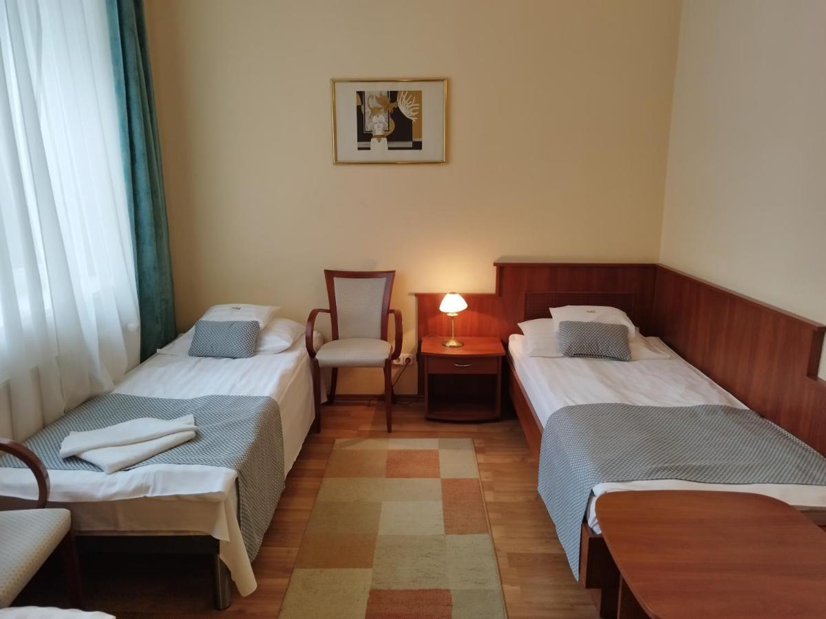 Hotel Pannonia Μίσκολτς Εξωτερικό φωτογραφία